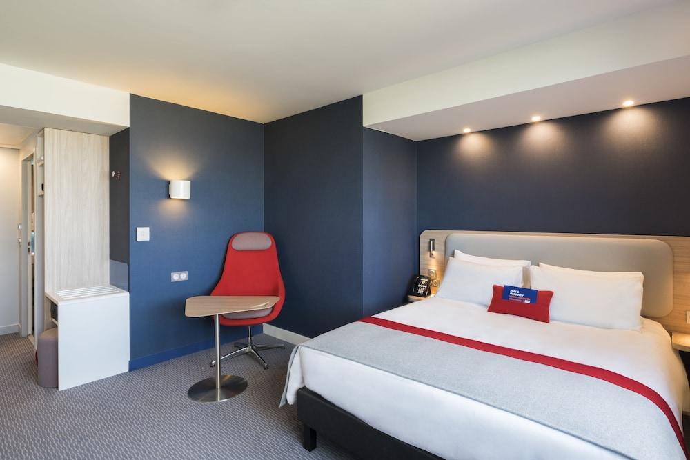 Holiday Inn Express - Paris - Cdg Airport, An Ihg Hotel Roissy-en-France Bagian luar foto